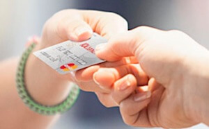 Ansök om ett ICA Bankkort Plus